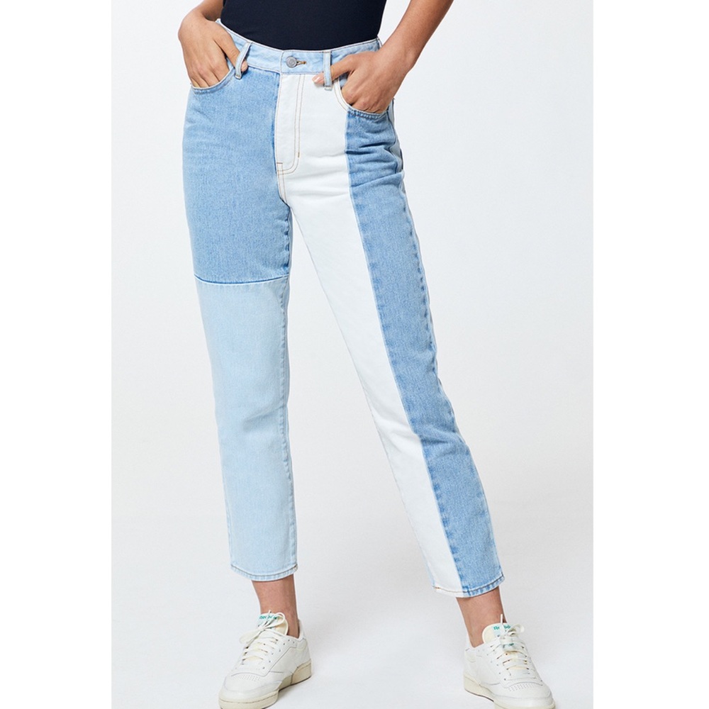 EUC PacSun Hopper Patch Blue Mom Jean - Size 23